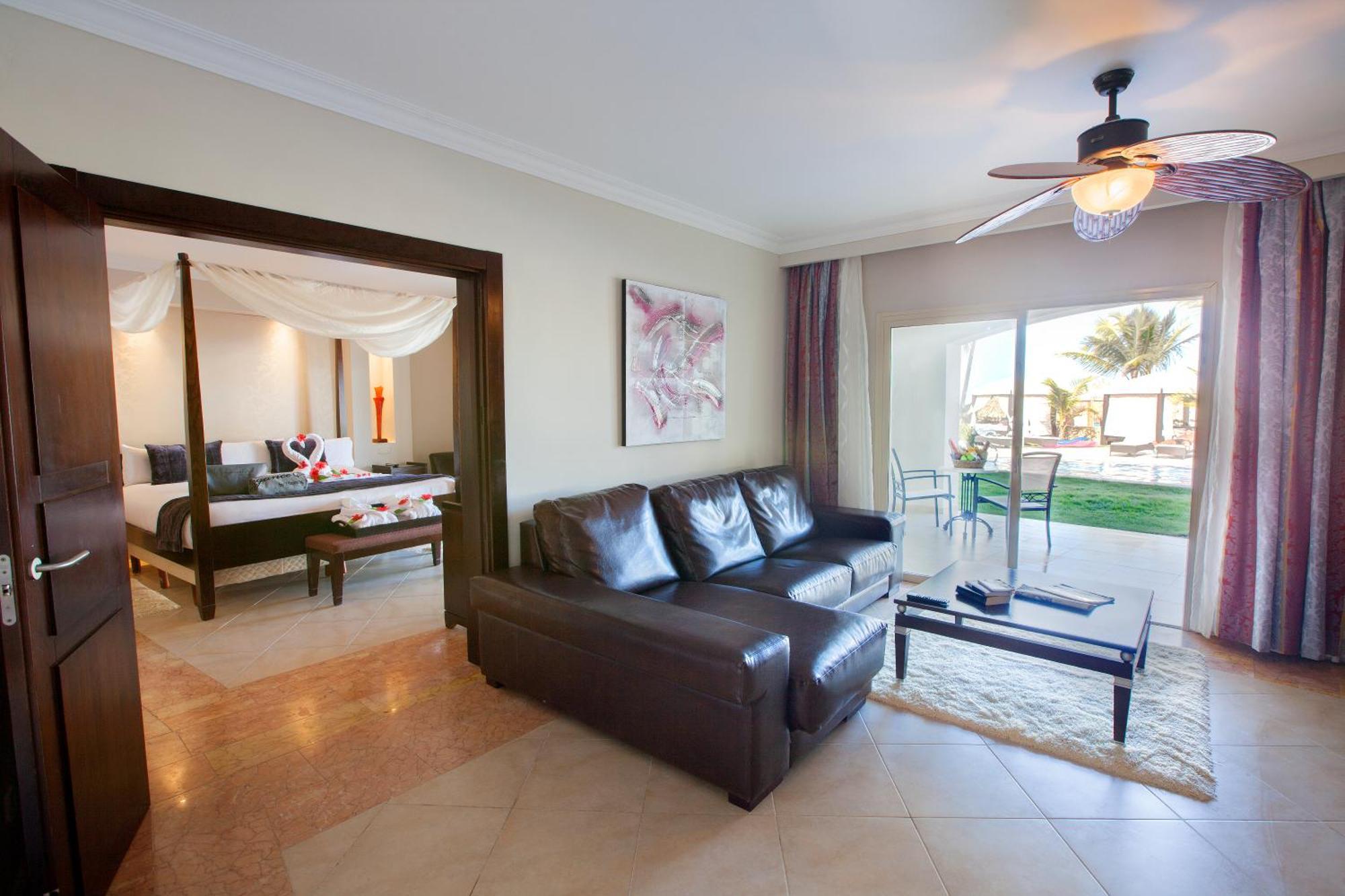 Elegance Club Swim Up Suite Outdoor Jacuzzi Adults Only 18 WiFi